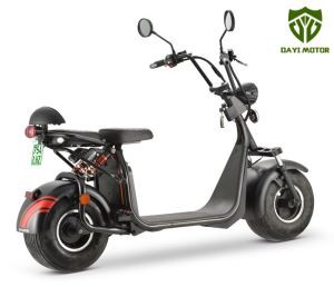 Mobilitetselektrisk scooter med et sæde